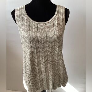 Chico’s sleeveless pullover glittery sweater vest.